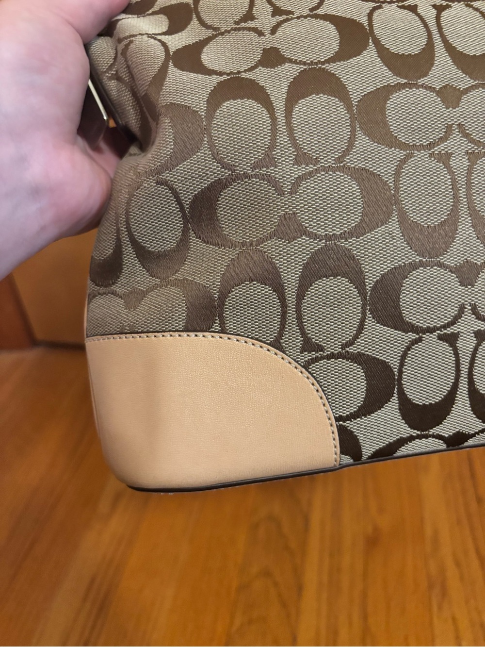 Coach Signature Canvas Hobo Bag in Khaki/Tan EUC - Picture 5 of 16